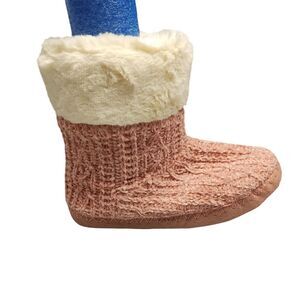 Knit Slippers Boots Women Size Small Pink Knit Faux Fur Round‎ Toe w/Gloves EUC